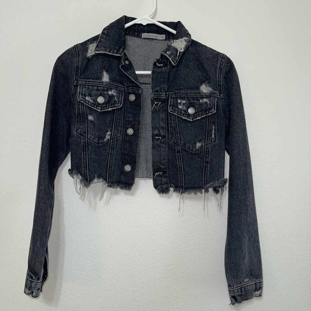 Black distressed cropped jean jacket